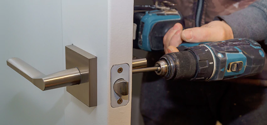 Broken Door Handle Lock Repair in Palm Coast, Florida